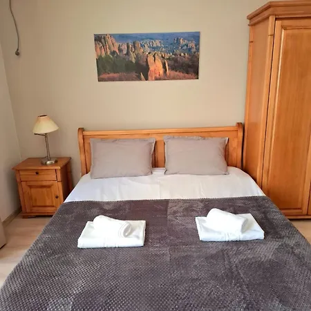 Garden Of Eden - * スヴェティ・ヴラス